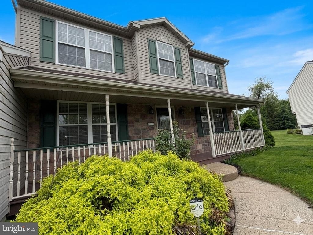 108 Parkside Drive - Photo 2