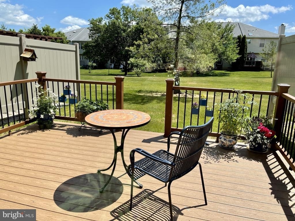302 Marten Road - Photo 17