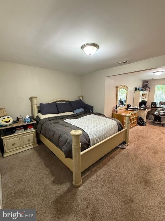 913 Hampton Way - Photo 11