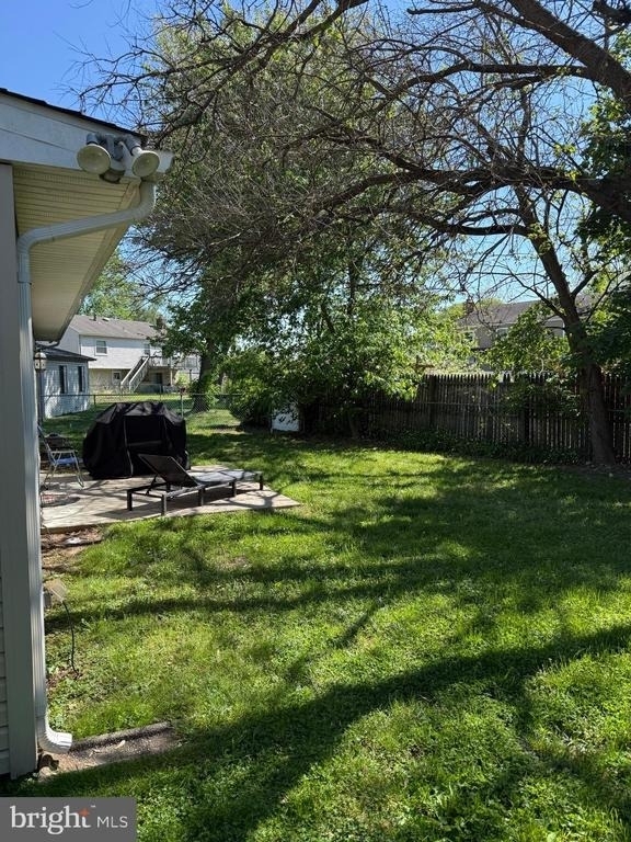 913 Hampton Way - Photo 18