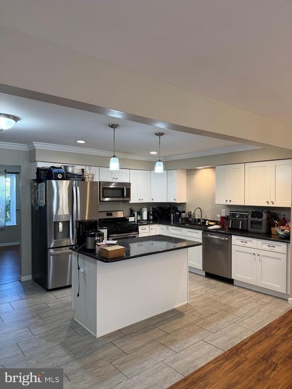 913 Hampton Way - Photo 4