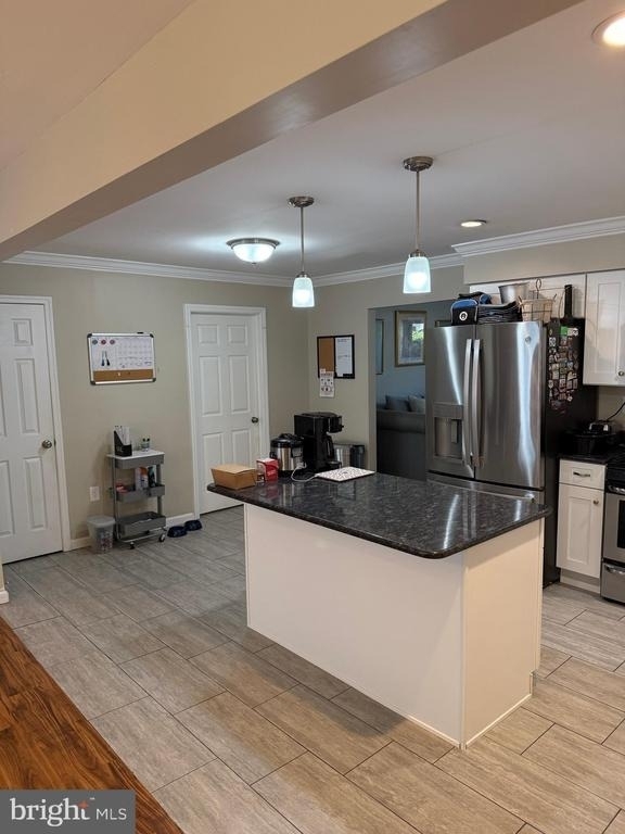 913 Hampton Way - Photo 6