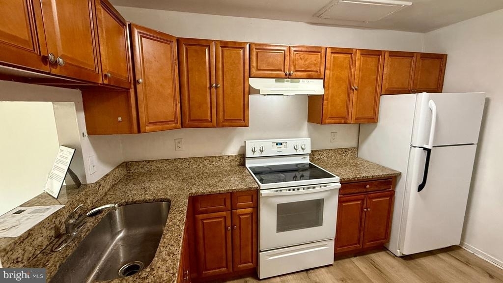 10044 Forest View Place - Photo 2