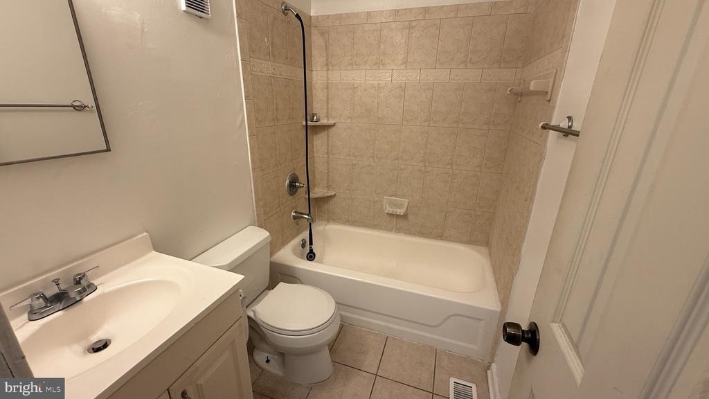 10044 Forest View Place - Photo 5
