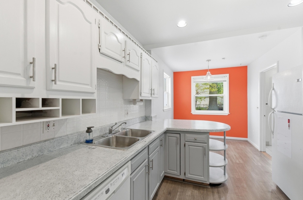 27033 Brush Street - Photo 6