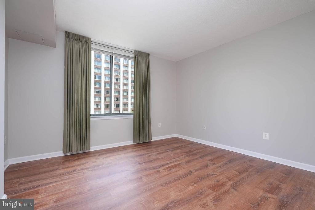 11710 Old Georgetown - Photo 11