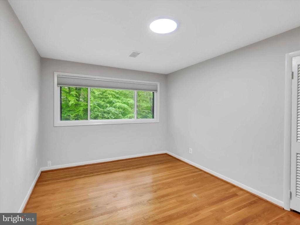 6509 Bradley Boulevard - Photo 39