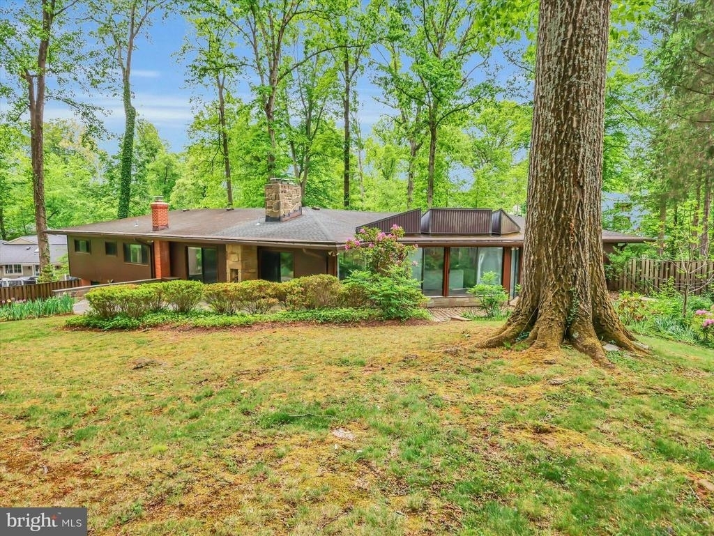 6509 Bradley Boulevard - Photo 42
