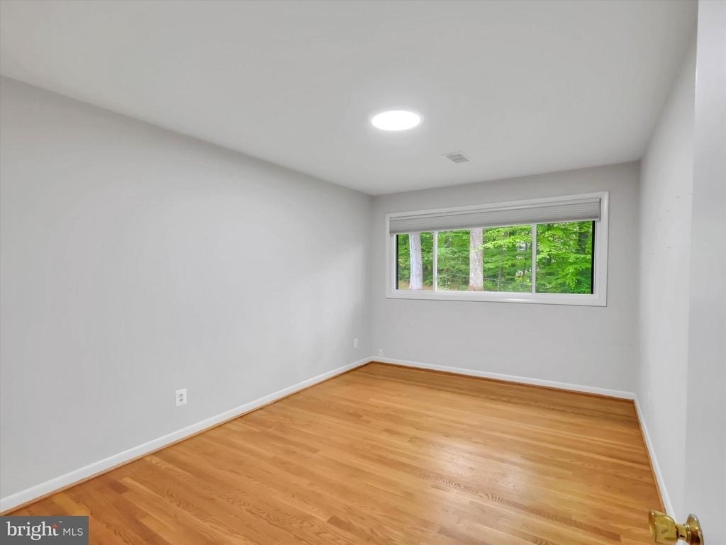 6509 Bradley Boulevard - Photo 40