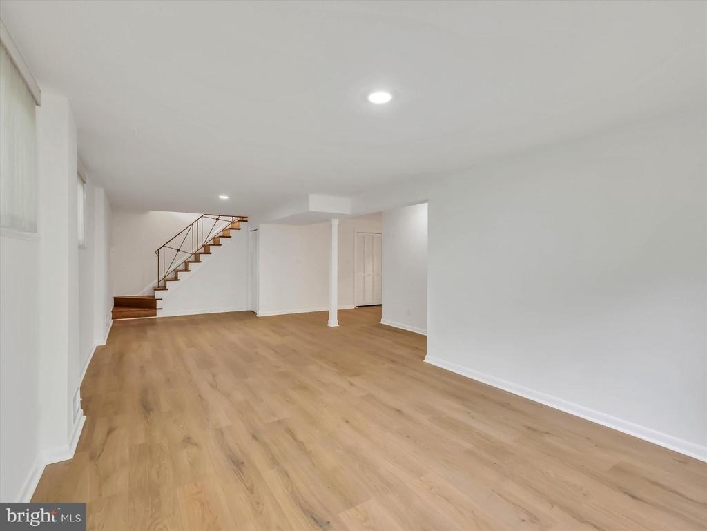 6509 Bradley Boulevard - Photo 33