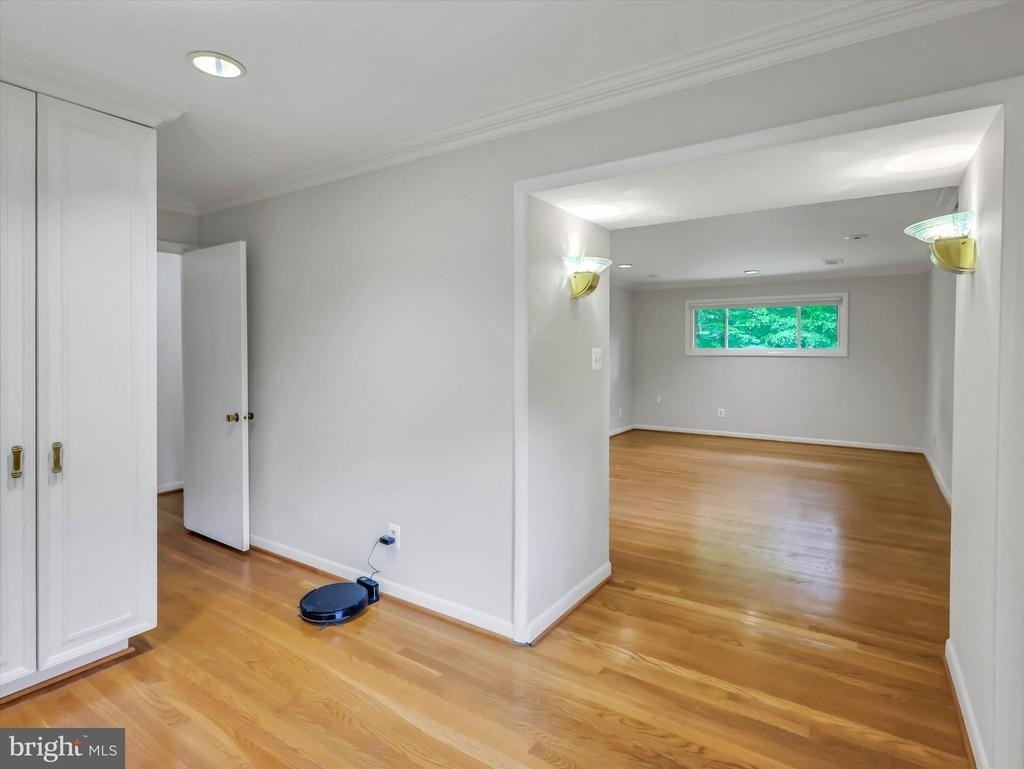 6509 Bradley Boulevard - Photo 10