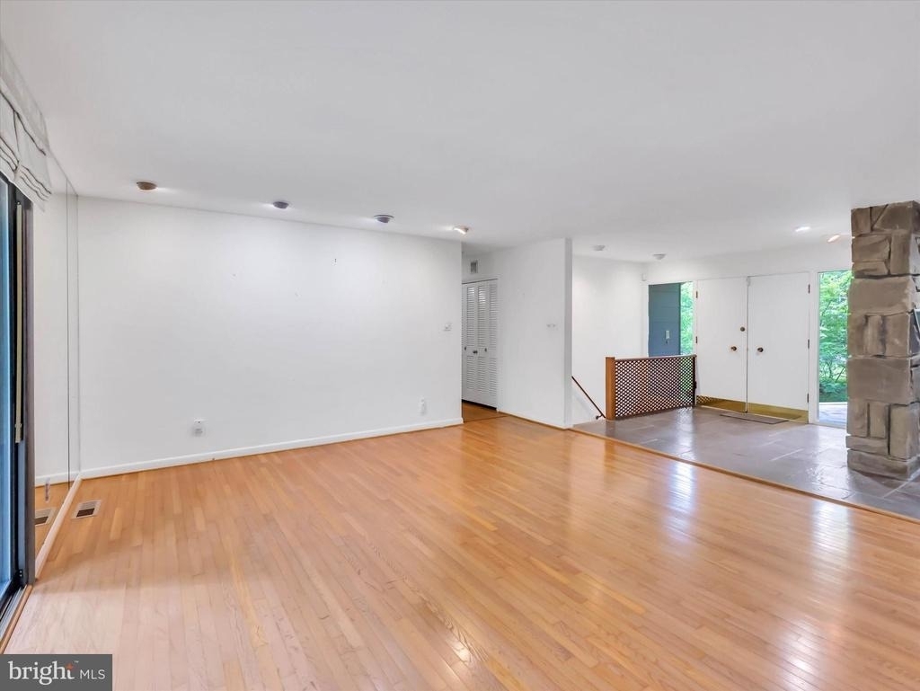 6509 Bradley Boulevard - Photo 16