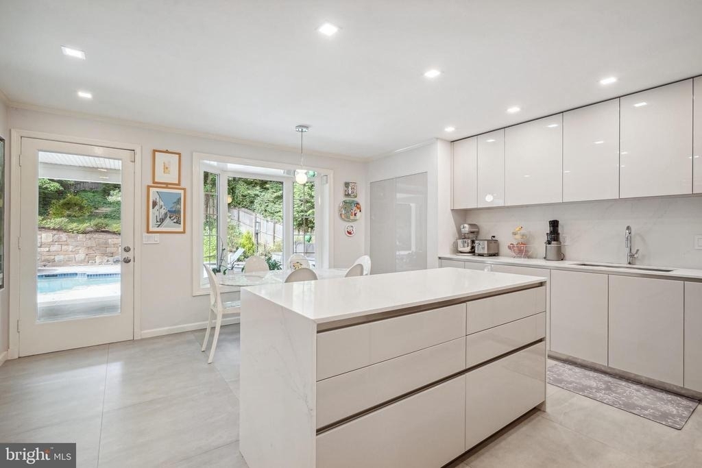 4903 Baltan Road - Photo 7
