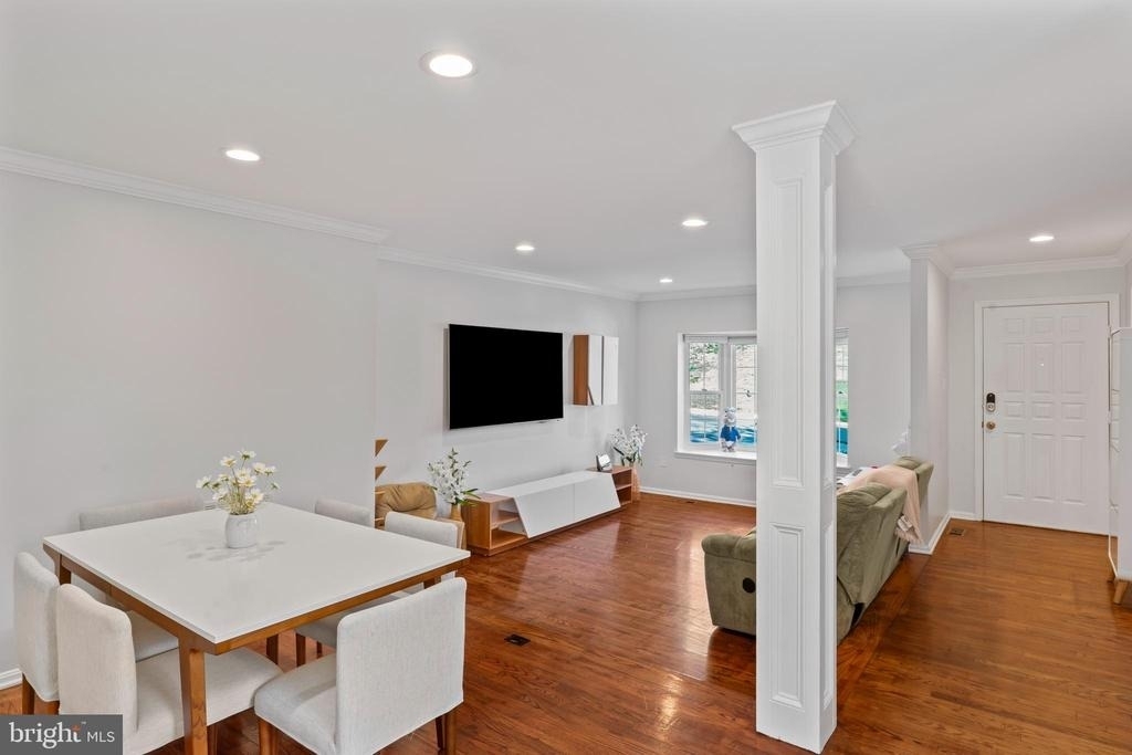 10267 Green Holly Terrace - Photo 8