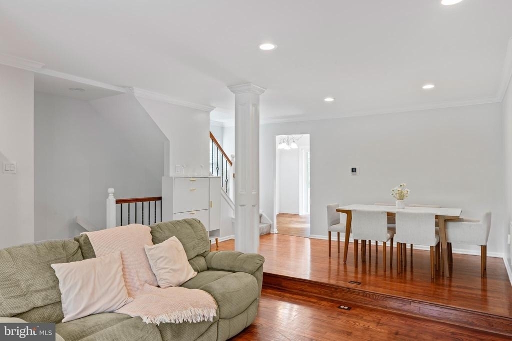 10267 Green Holly Terrace - Photo 7