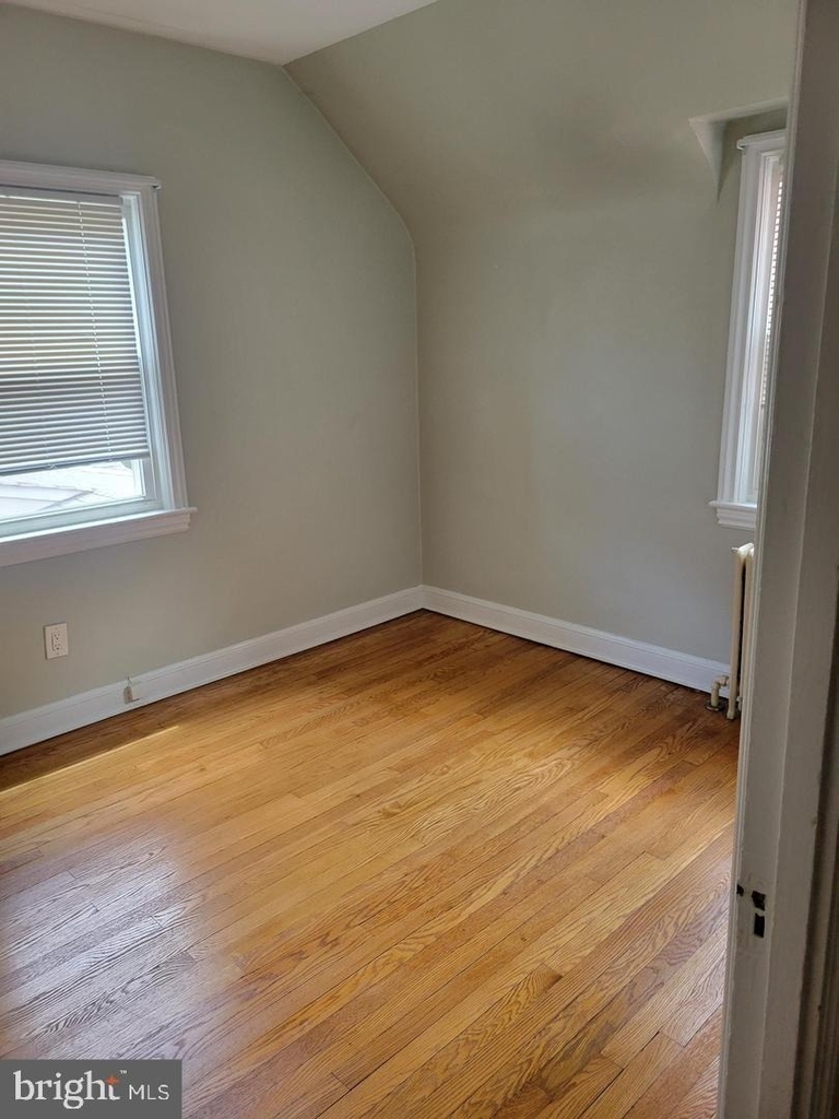 8404 Cedar Street - Photo 8