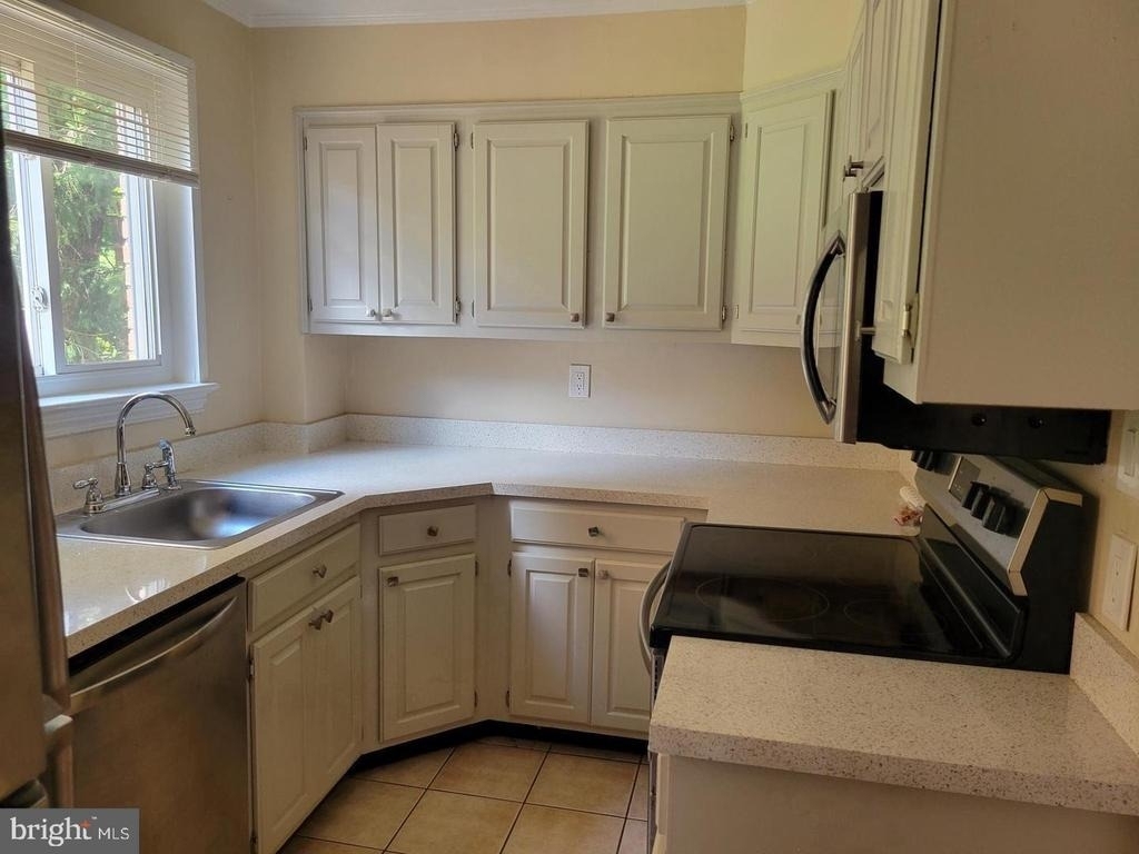 8404 Cedar Street - Photo 4
