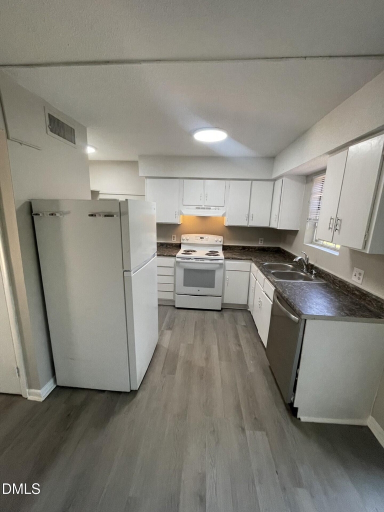 120 Byrum Street - Photo 3