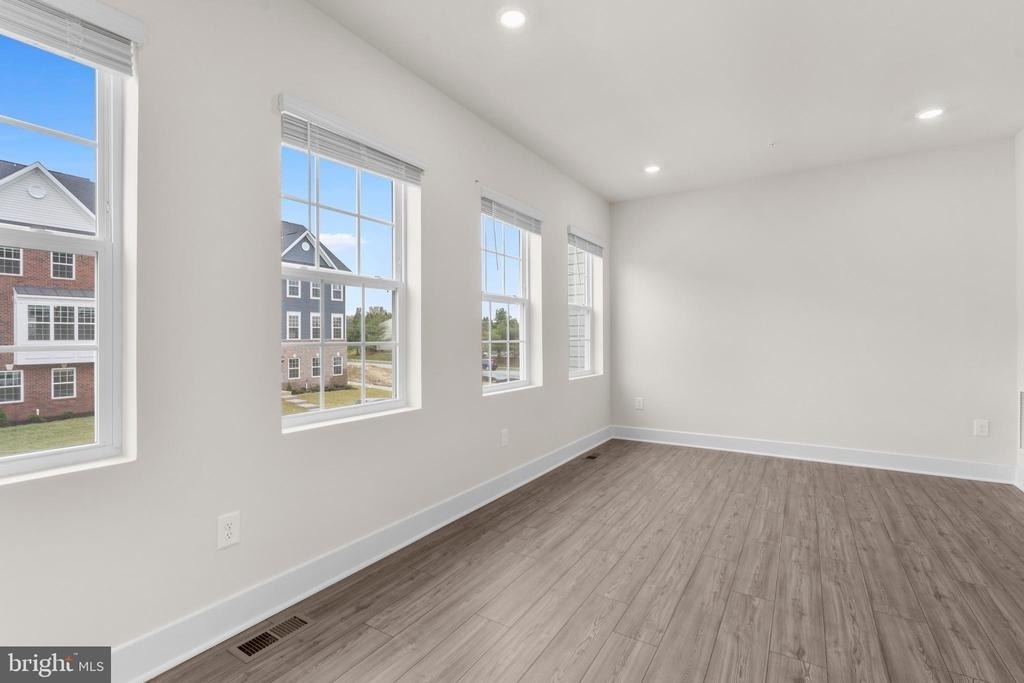 1826 Parham Way - Photo 16