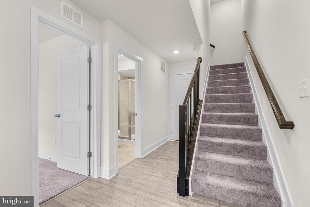 1826 Parham Way - Photo 3