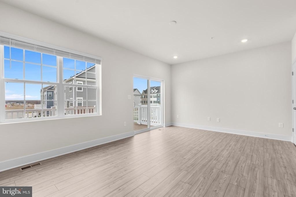 1826 Parham Way - Photo 7
