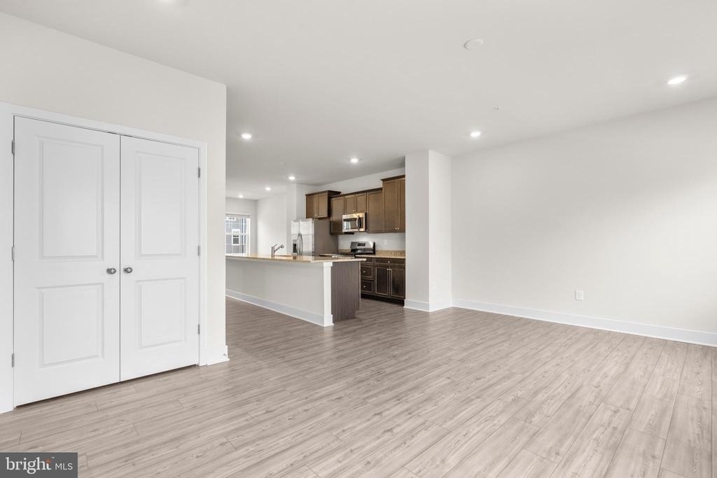1826 Parham Way - Photo 5
