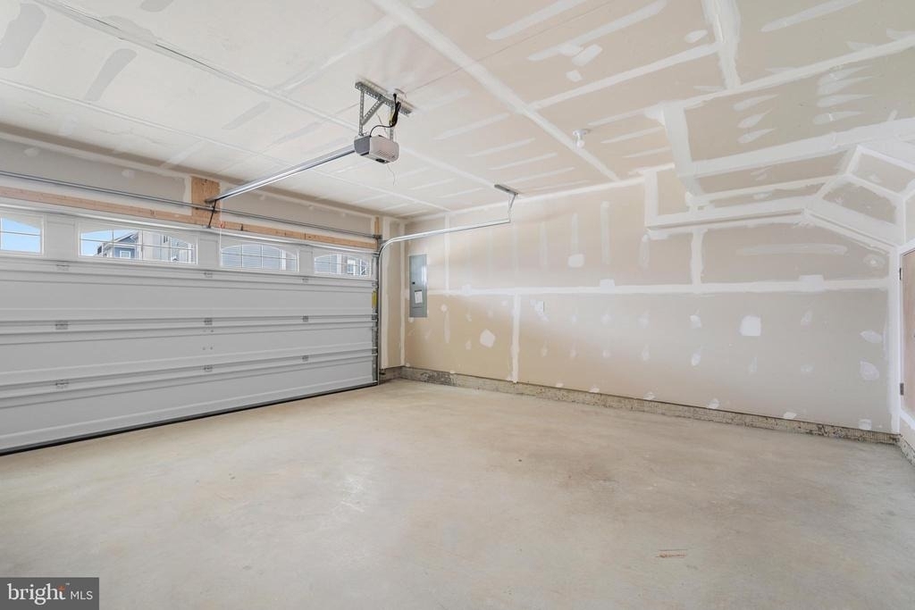 1826 Parham Way - Photo 33