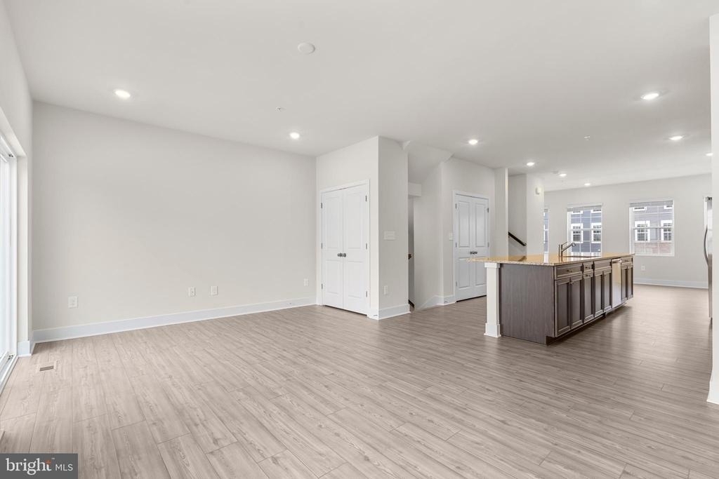 1826 Parham Way - Photo 6
