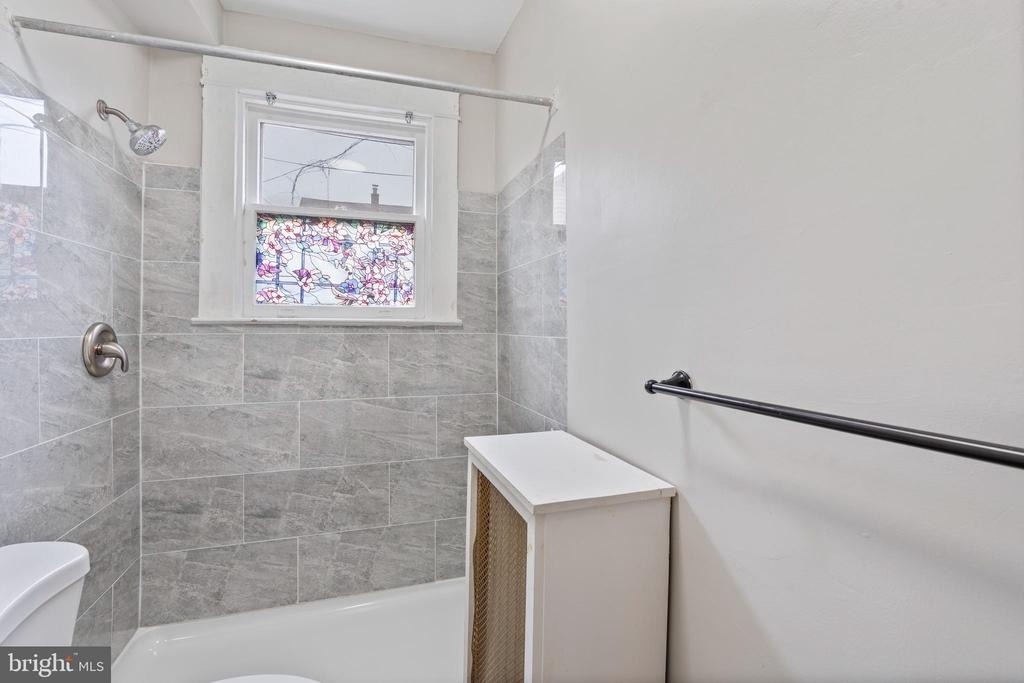 639 Plymouth Road - Photo 14