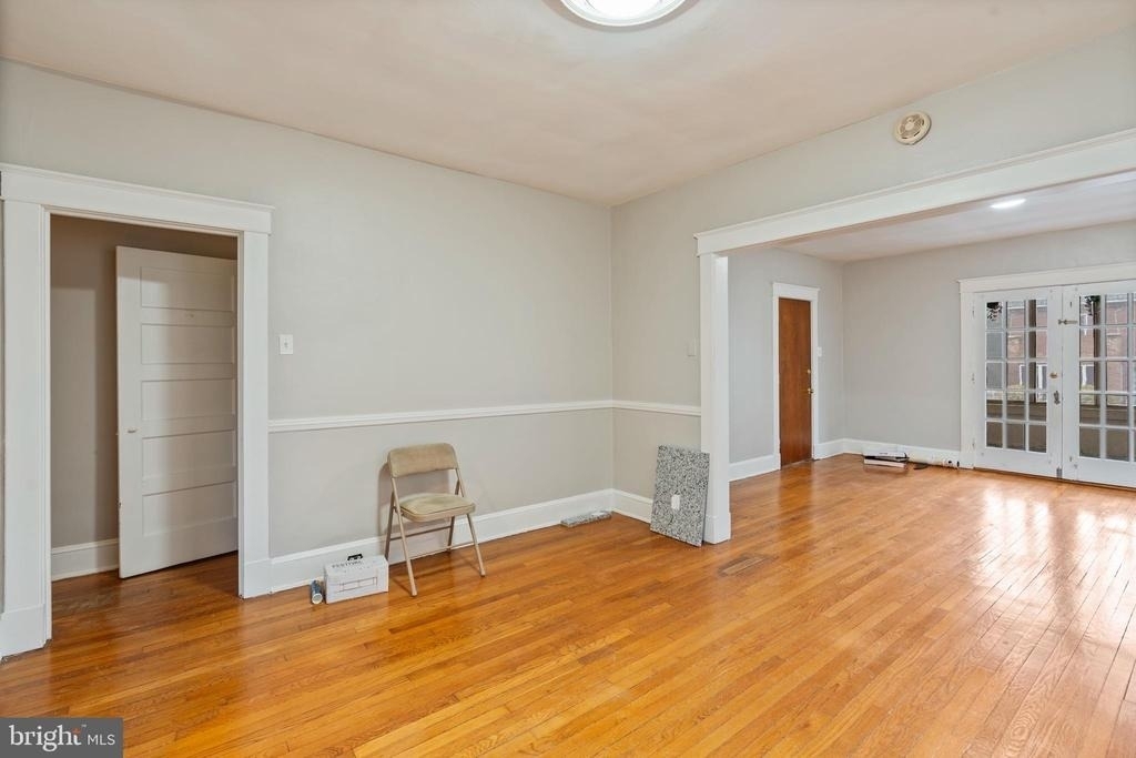 639 Plymouth Road - Photo 5