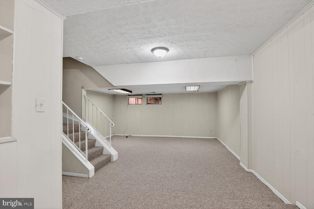 5326 King Arthur Circle - Photo 5