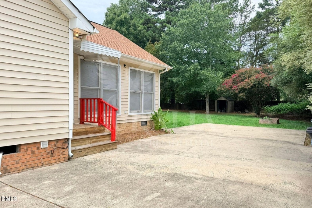 1408 Imperial Drive - Photo 14