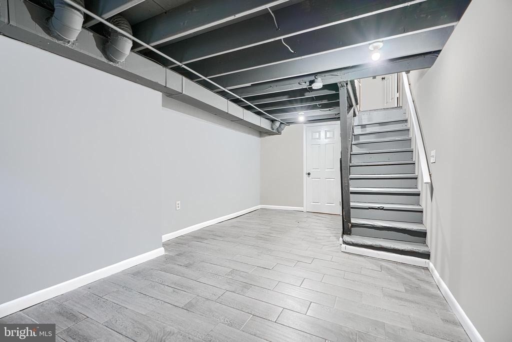 1127 Sargeant Street - Photo 27