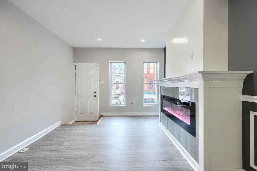 1127 Sargeant Street - Photo 7