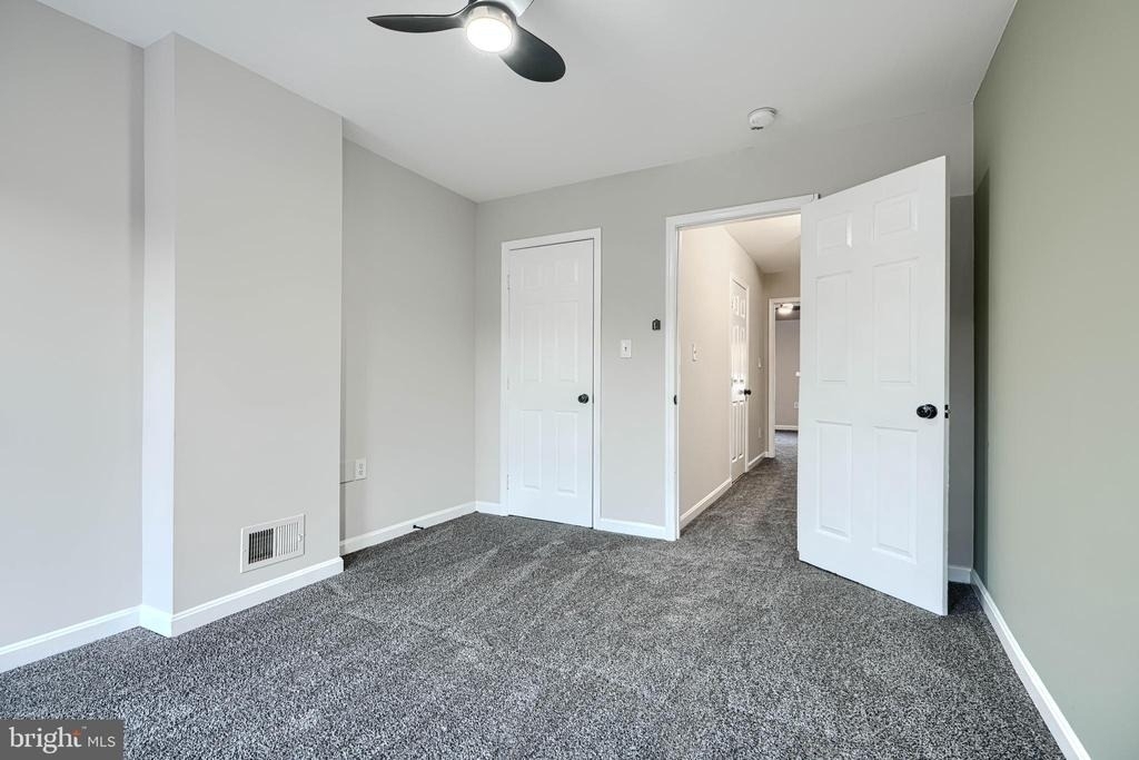 1127 Sargeant Street - Photo 20