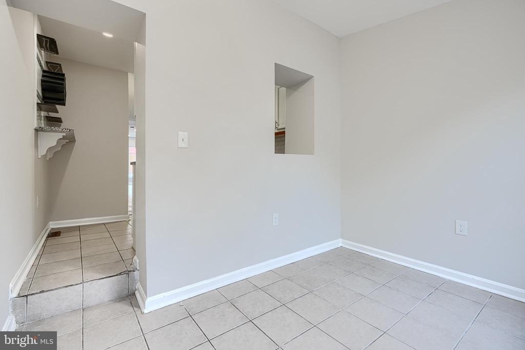1127 Sargeant Street - Photo 16