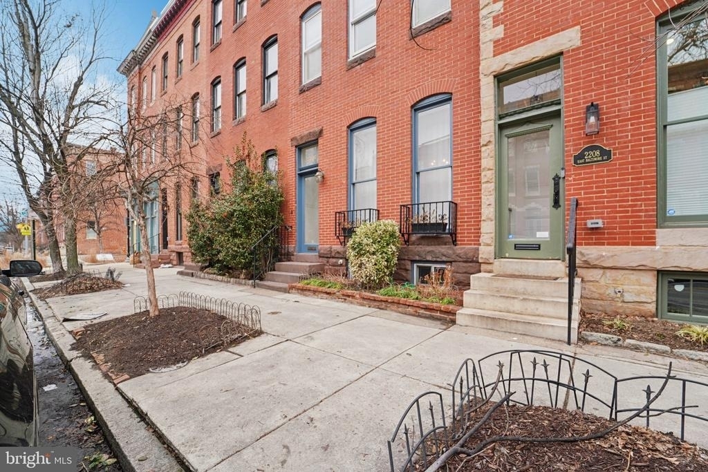 2206 E Baltimore Street - Photo 2