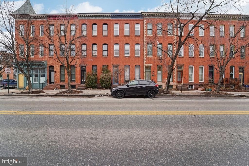 2206 E Baltimore Street - Photo 3