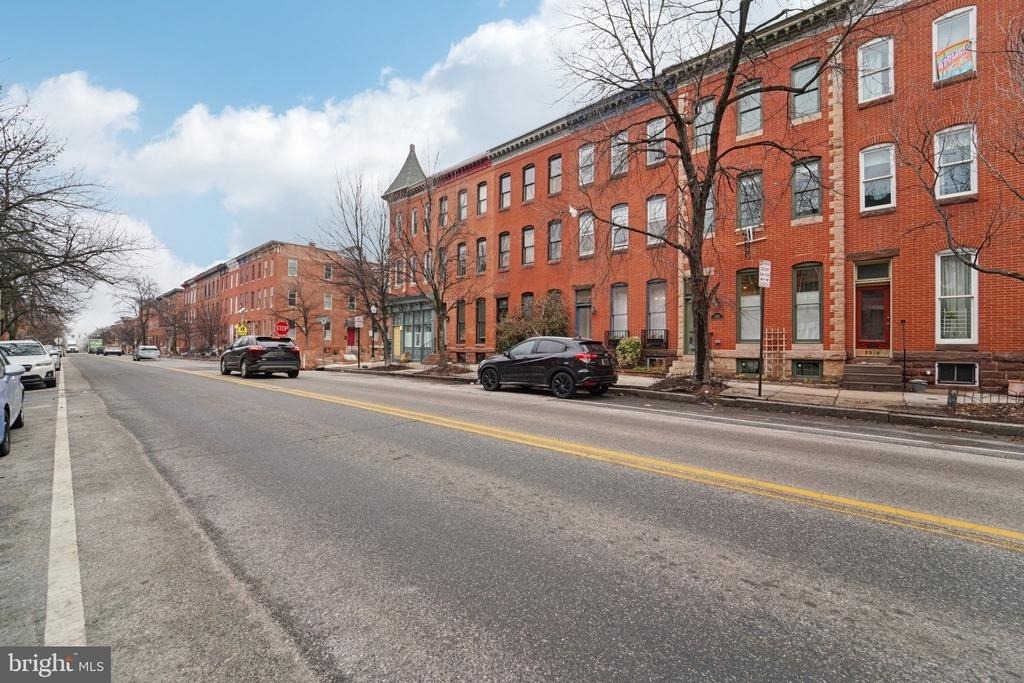 2206 E Baltimore Street - Photo 34