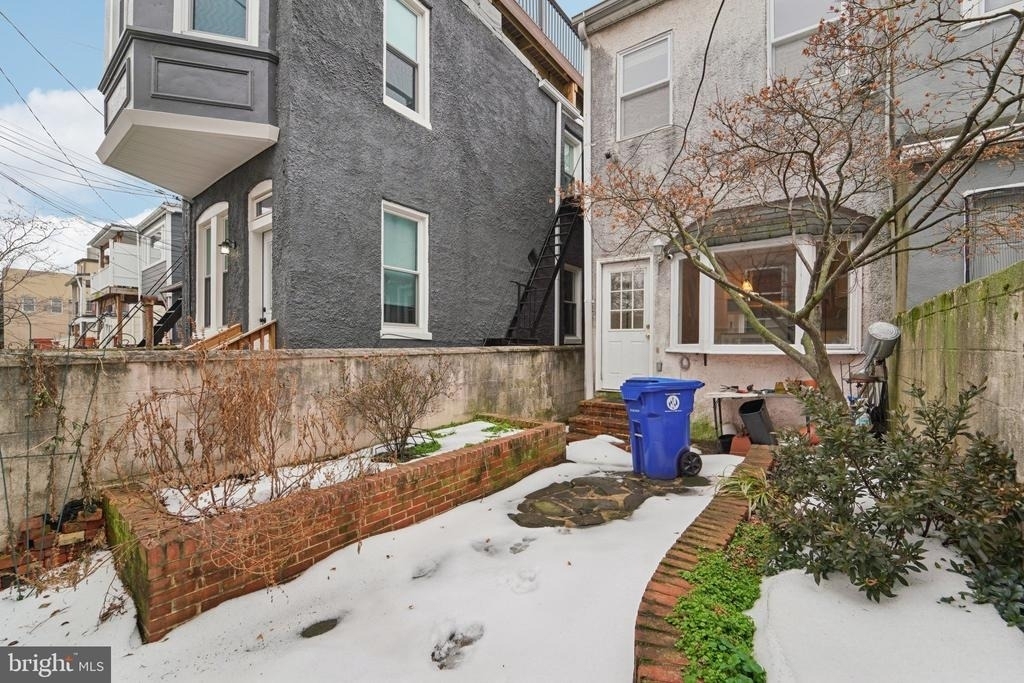 2206 E Baltimore Street - Photo 31
