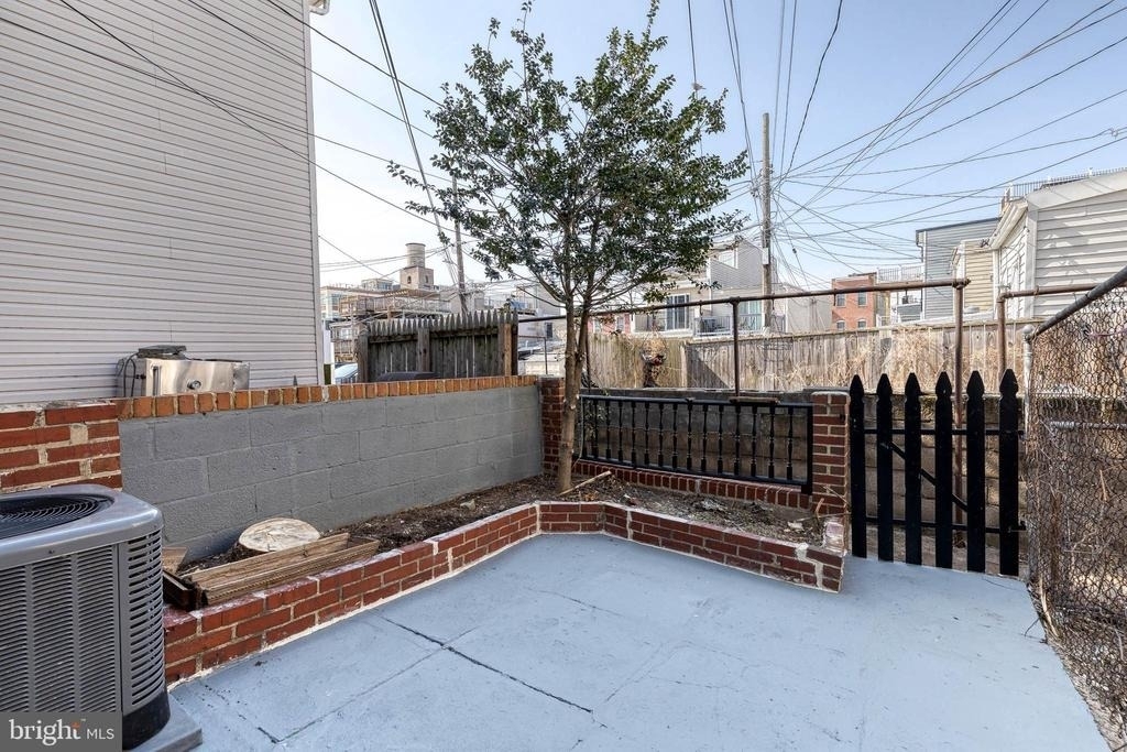1608 S Hanover Street - Photo 17