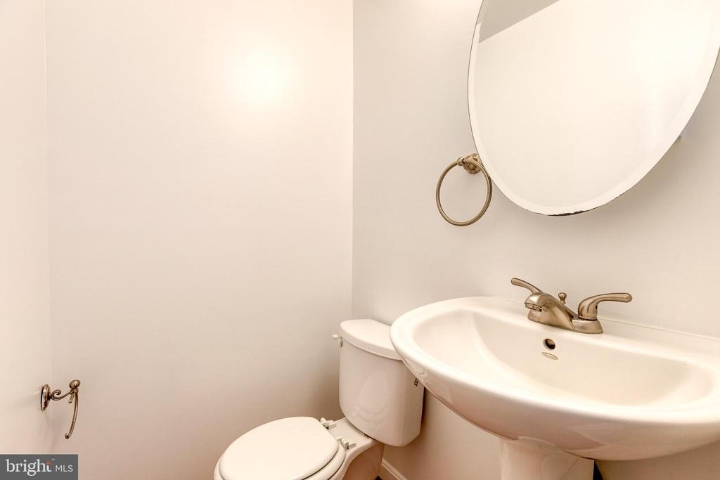 1608 S Hanover Street - Photo 9
