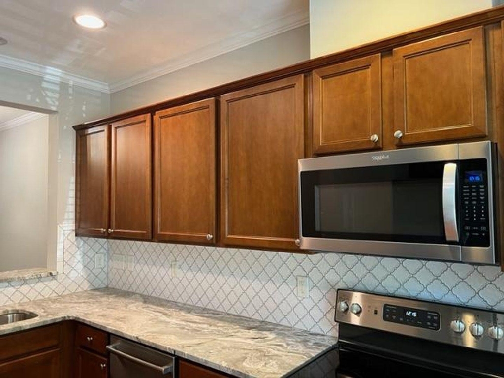3022 Berkeley Springs Place - Photo 6