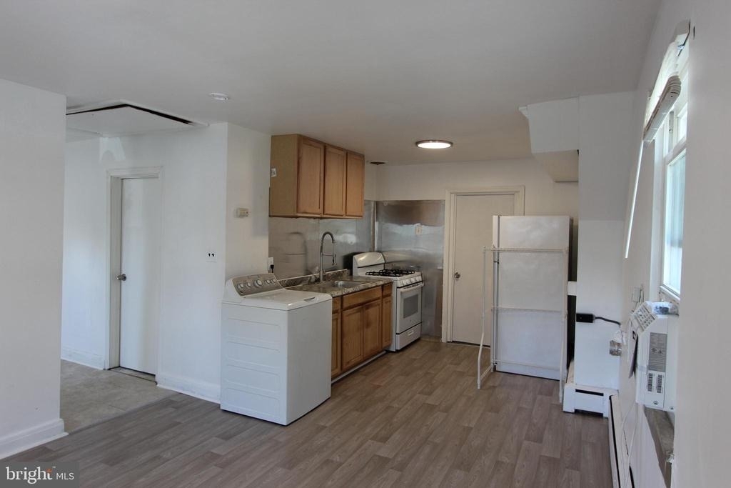 104 Lincoln Avenue - Photo 1