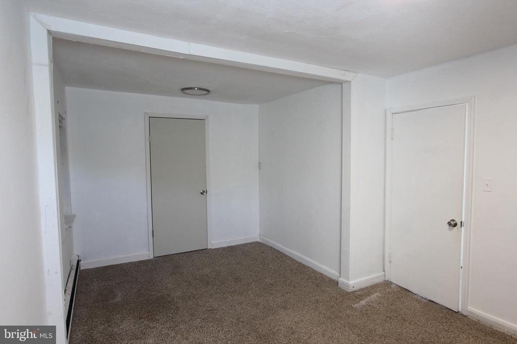 104 Lincoln Avenue - Photo 6