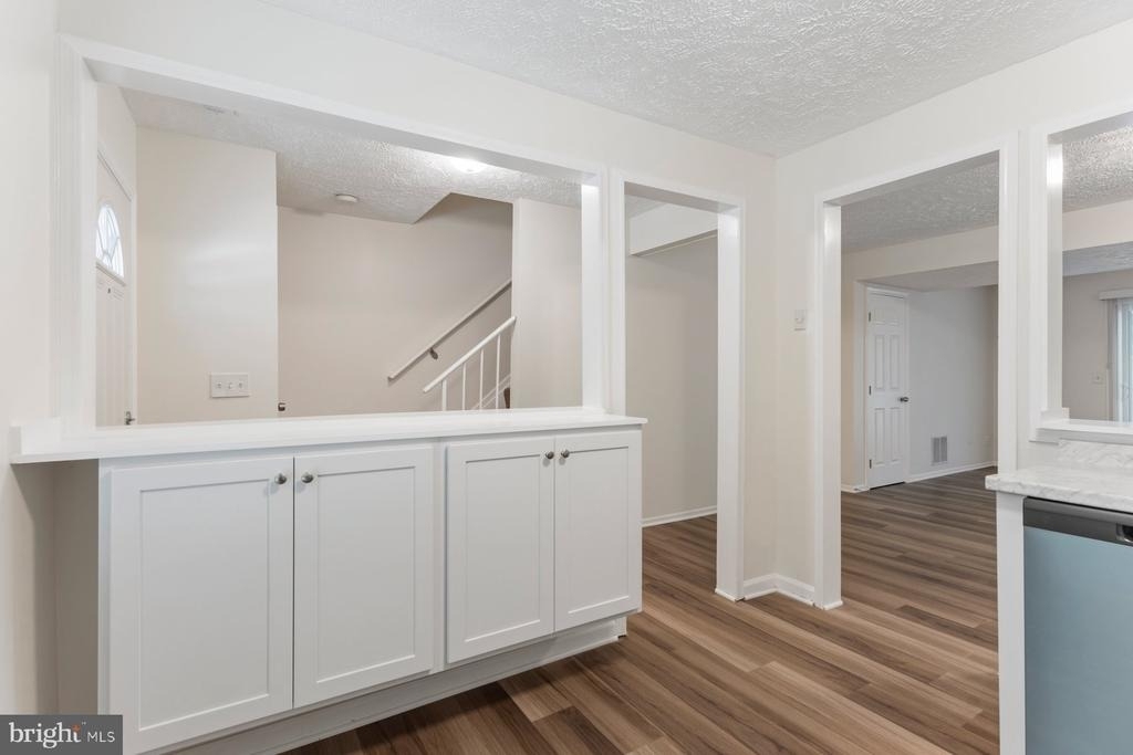 6319 Harris Heights Avenue - Photo 3