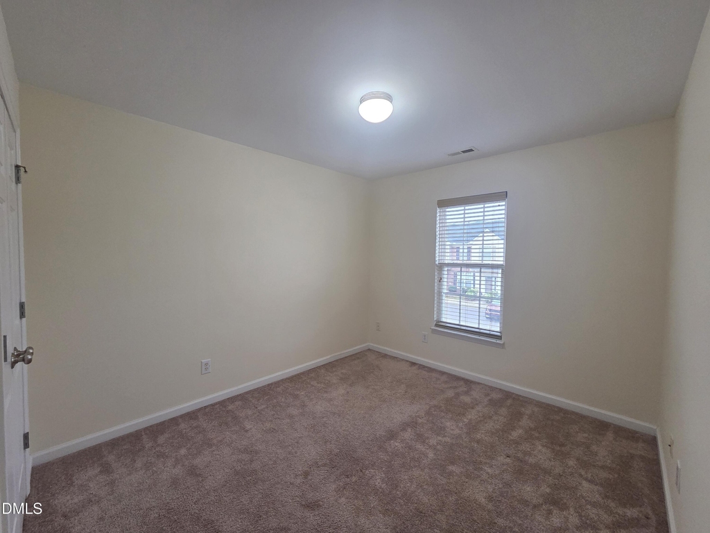 8346 Glenwood Springs Court - Photo 13