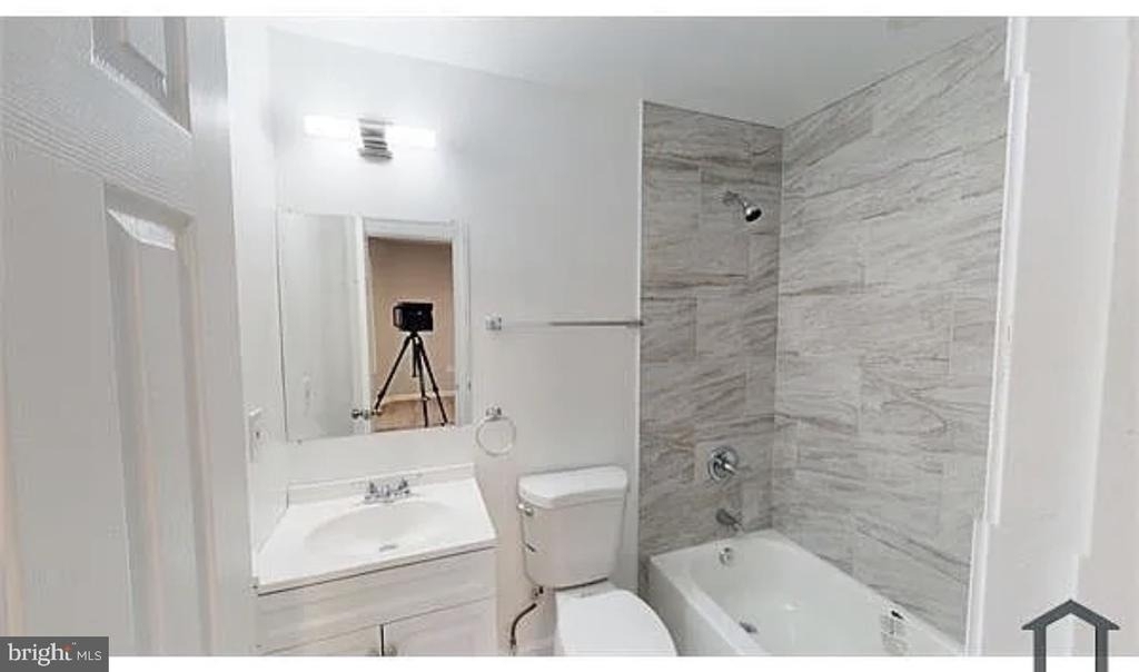 3228 Hiatt Place Nw - Photo 8