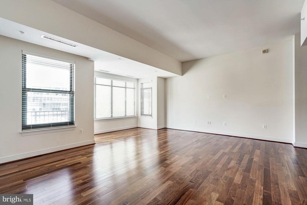 2425 L Street Nw - Photo 8