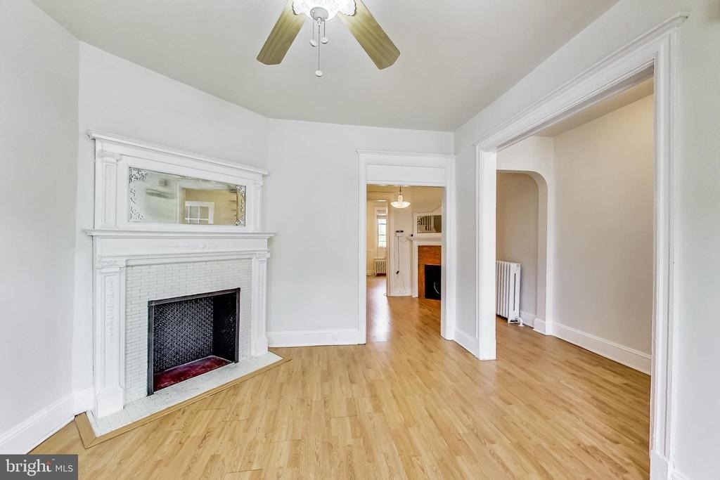137 R Street Ne - Photo 6